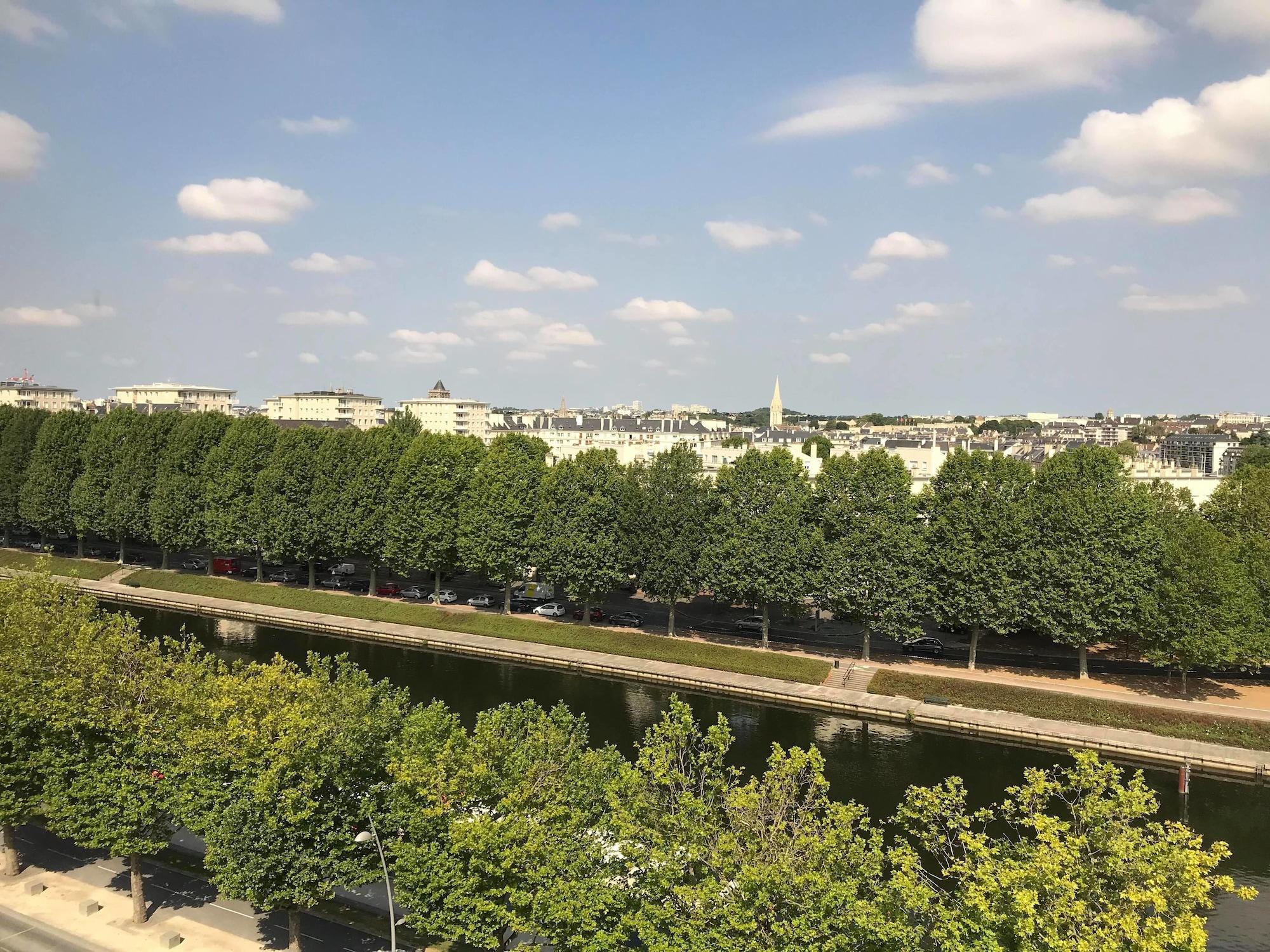 Ibis Styles Caen Centre Gare Hotel Bagian luar foto