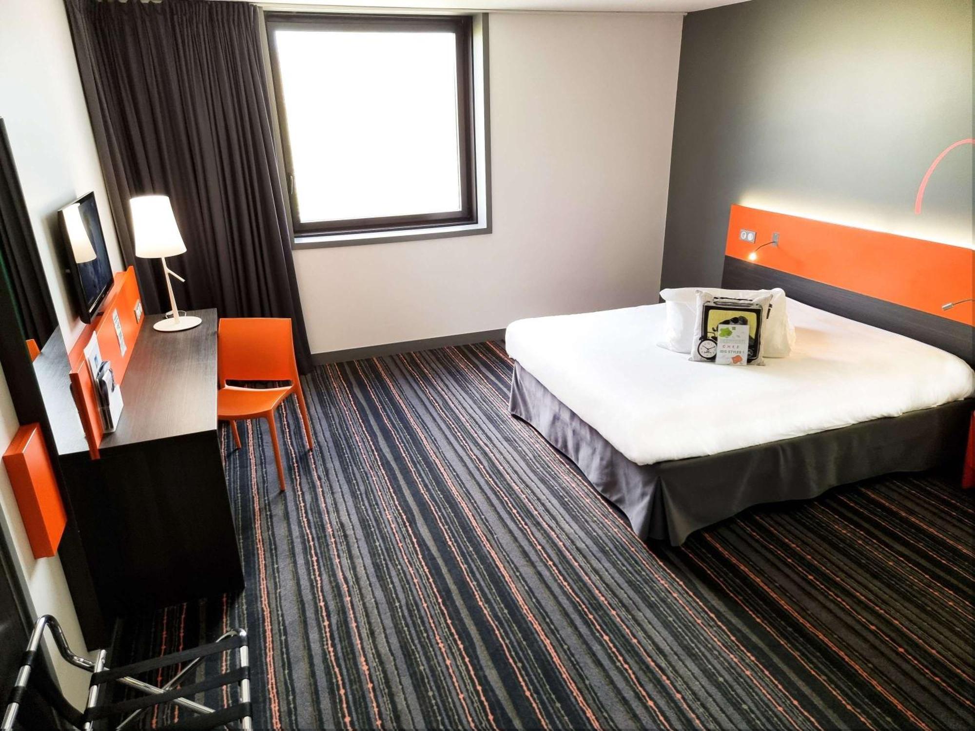 Ibis Styles Caen Centre Gare Hotel Bagian luar foto
